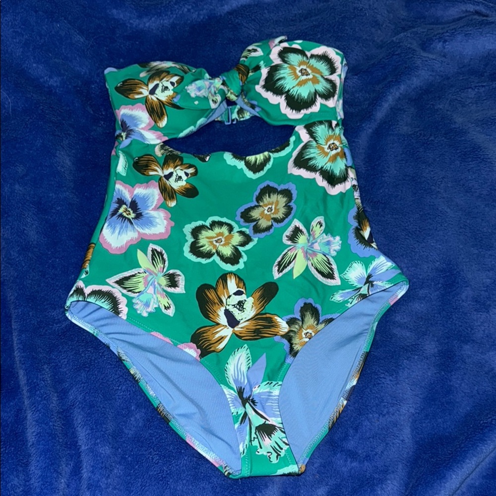 NWOT aerie Swimsuit floral